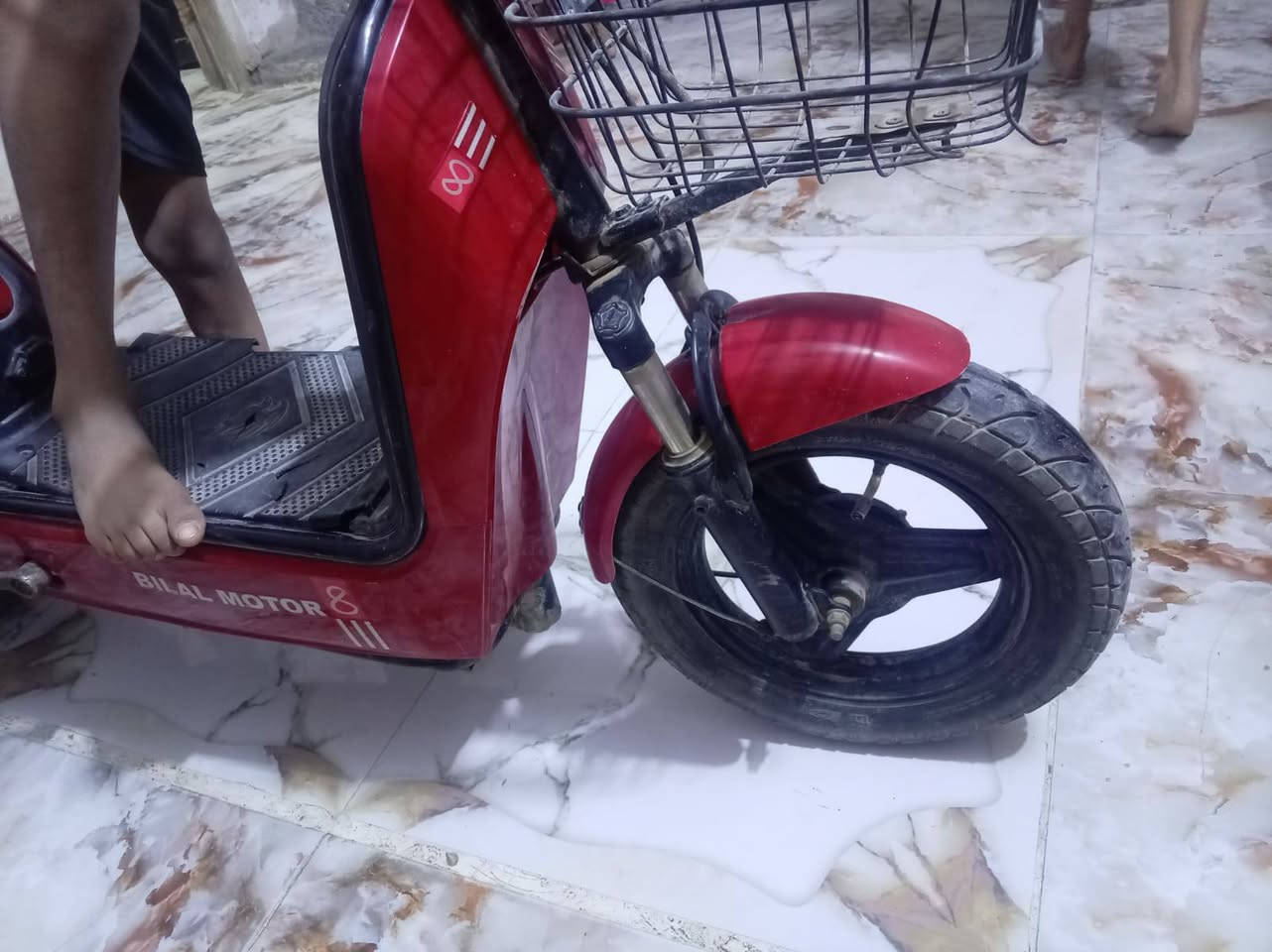 نقص بطاريات • نضيفه • سعر خاص