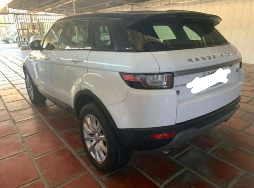 السلام عليكم 

RANGE ROVER EVOQUE 2019
🚗 فول مواصفات
📍 رقم بغداد 
⚪ اللون: أبيض + سقف أسود
🛣️ الماشية:50 الف 
محرك 4سلندر 2000توربو
المواصفات:
✅ سقف بانورامي
✅ كاميرا خلفية
✅ صندوق كهربائي
✅ التحكم على المنحدرات
✅ مستشعر وقوف
✅ مسند ذراع
✅ بصمة
✅ مرايا جانبية كهربائية
✅ مثبت سرعة
✅ مثبت سرعة تكيفي
✅ شاشة لمس
✅ مراقبة النقطة العمياء
✅ تحذير مغادرة المسار
✅ نظام بدء التشغيل
✅ نظام التحكم التلقائي بدرجة الحرارة
✅ نظام فرملة الطوارئ
✅ فرامل الوقوف الإلكترونية
✅ مانع الانزلاق
✅ حساس المطر
✅ حساسات ضغط الإطارات
✅ كشافات ضباب
✅ مصابيح LED أمامية
✅ مقاعد تدليك
✅ ذاكرة للمقاعد
✅ 8 وسائد هوائية

خليجي وكالة سردار 
باسمي تحويل فوري 
السعر عند الاتصال 
مكاني بغداد الدورة
***********

