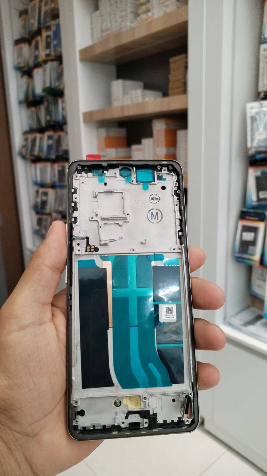 وصلت الآن! وجبة جديدة من شاشات الأجهزة  المزودة بالفريم (Frame) 📱✨
مميزات الوجبة الجديدة:
 جاهزة للتركيب فوراً: شاشات كاملة مع الفريم الأصلي لضمان ثبات تام وسهولة في الصيانة.

 دقة عالية وألوان واقعية: أداء مطابق لشاشة الجهاز الأصلية من حيث السطوع واستجابة اللمس.

 تطابق ممتاز: خامات متينة تناسب هيكل الجهاز بدقة بدون أي فراغات.

 متوفرة لمختلف الموديلات: (سامسونج، أنفنكس، شاومي، هواوي، وغيرها).

📦 للطلبات الجملة أو المفرد:
تواصل معنا عبر الواتس أو اتصل بنا على الرقم: ***********
📍 العنوان: واسط - النعمانية - شارع 13⁠
🚚 يتوفر توصيل سريع لكافة المناطق.
