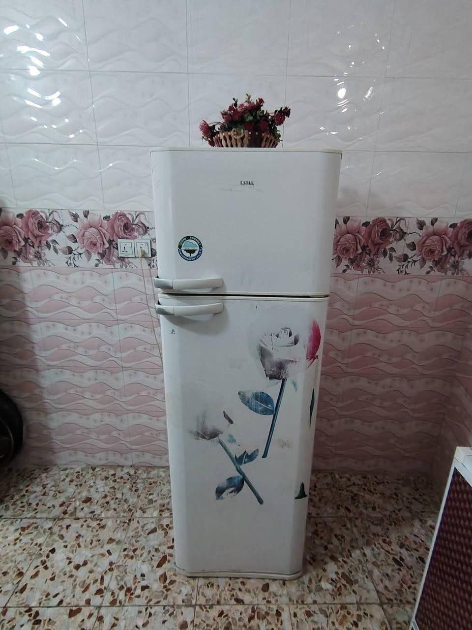 سلام عليكم ثلاجات عدد ٢ للبيع
مستعملات نظافه فول وخير من الله
ثلج للاستفسار مراسله او اتصال
***********

