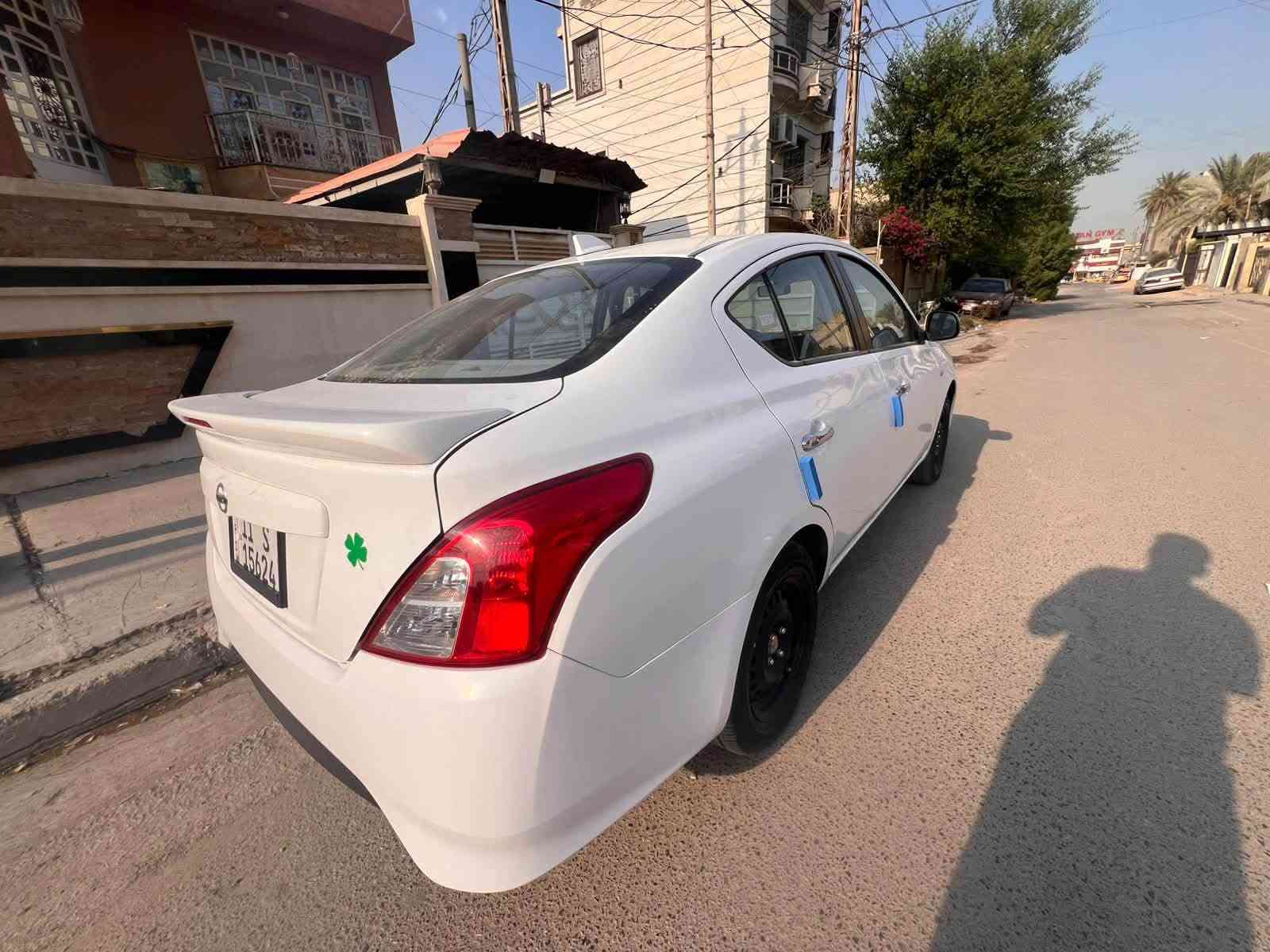سلام عليكم للبيع سني هندي 2024 كفاله عامه كلهه على شركه ماشيه ١٦ الف دوشمه عام سياره جاهزه من كلشي مكاني بغداد الدوره شارع ٦٠ 
***********
