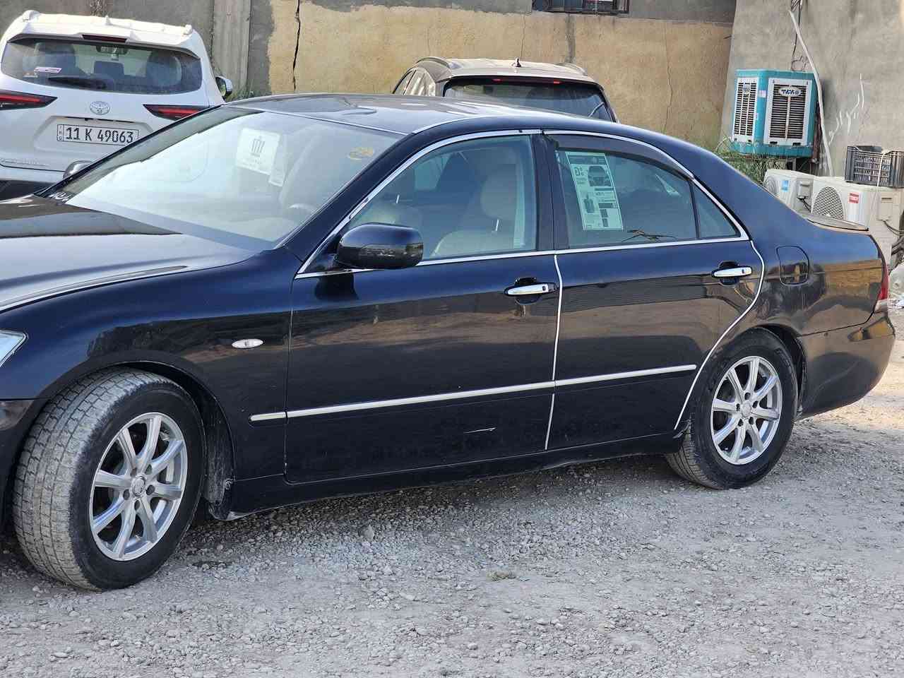 للبيع شاهينه 2005 كصتين  شاصي 82 داخل جلد شكره تبريد قطعتين ثلاجه خلفيه 3 قطع برده جامه خلفيه وبيبان السياره فول بطن سعره ب 30 وبيه مجال 
***********
