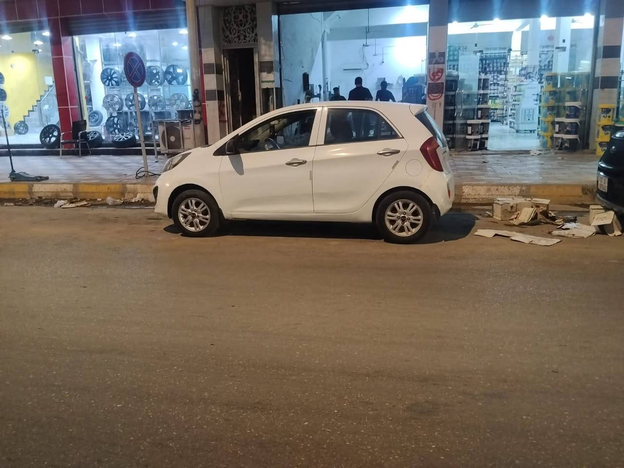 كيا بيكانتو ٢٠١٥
ماشيه ١٠٠ جديده ع وضع الشركه استخدام بنيه نازك 
كفاله من الضربه والتبديل والعيب الشرعي 
رقمها ذي قار  موديل ٢٠١٥ 
تبريد ثلج محرك الجبير المرغوب 
حداديه ممتازه ترايك للموصل شرط 
السعر ٦٧ بيه مجال للمشتري 
جام اوتو 
شاشه كامره 
تخم تايرات جدد 
دواخل جدا نظيفه 
كهربائيات كبس الشركه 
سياره جاهزه من كلشي 
لايت عالي ناصي 
مكانها قضاء الشطره للإستفسار ***********

