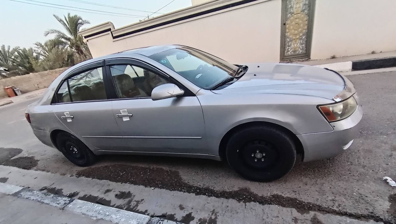 السلام عليكم
للبيع هونداي سوناتا 2008 أمريكي

رقم الانبار انكليزي

مكينه 2400 دوش لا تبخير ولا تنقيص وكير 

تبريد ثلج وصدر أمامي خلفي مشتغله جديد 

مكفول تخم تايرجديد رقم الأنبار والسياره باسمي وسنويه وهزه جديده تحويل مباشر السيارة خير من الله واحلا من الصوره ضرر باب خلف الصدر تبديل وبيها أماكن بارد بسيطه 

السعر.97 وبيها مجال بسيط 

للاتصال :***********.

