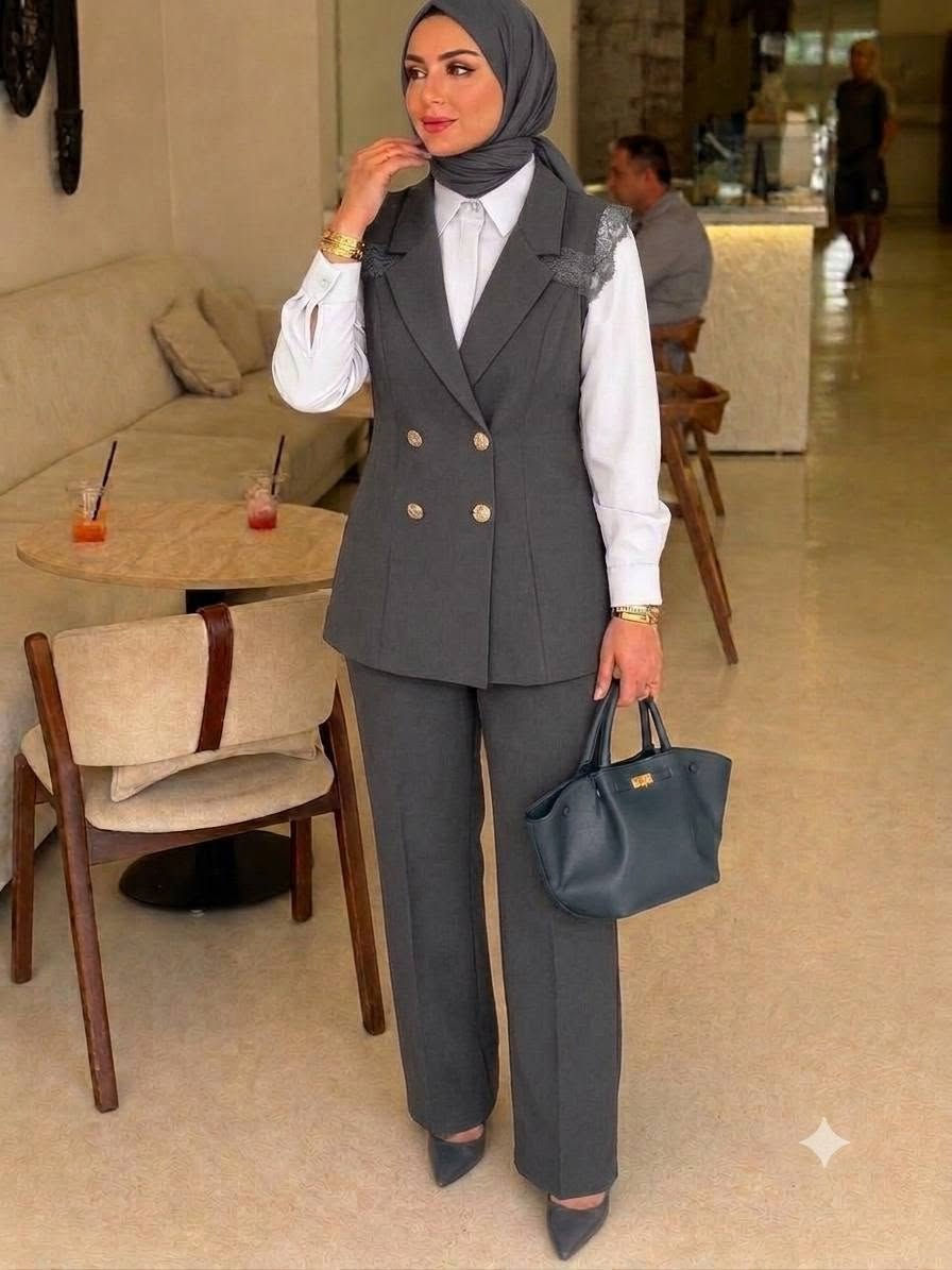 ✨ طقم نسائي قطعتين مبطن ✨
🤎 ليك مبطن + بنطرون
🌷 خامة راقية وتفصيل أنيق
  متوفر ب5 الوان 
📏 القياسات: 38 | 40 | 42 | 44 | 46 | 48
💰 السعر: 30 ألف فقط
🚚 توصيل لجميع المحافظات
📩 للحجز والاستفسار مراسلة الصفحة أو واتساب: ***********
متوفر جملة او مفرد
قناه الجملة https://t.me/Sentence1278
