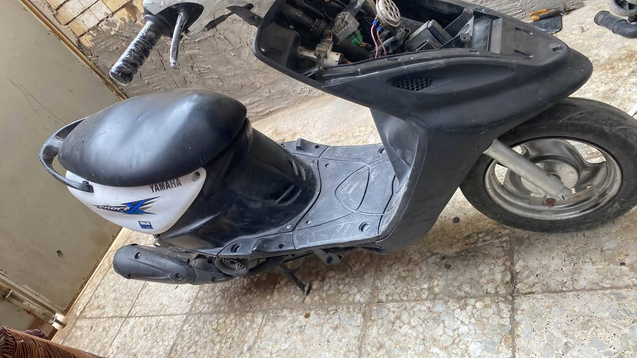 السعر 225 وبيها مجال بسيط
ماكس قجمه 120 مكينه مكفوله من التنقيص والتبخير كهربائيات شغاله بس يرادلهن ترتيب بسيط سلف وهندر بأي وقت كابريتر بلاديه ينرادلها تنضيف ( متلزم سلولي ) نقصها بجم و مازده فقط تايرات جدد دبلاد جدد بريك امامي وخلفي وقفل جنطه متواجد خاص ***********
عنواني الامين الثانيه شهداء النفط
