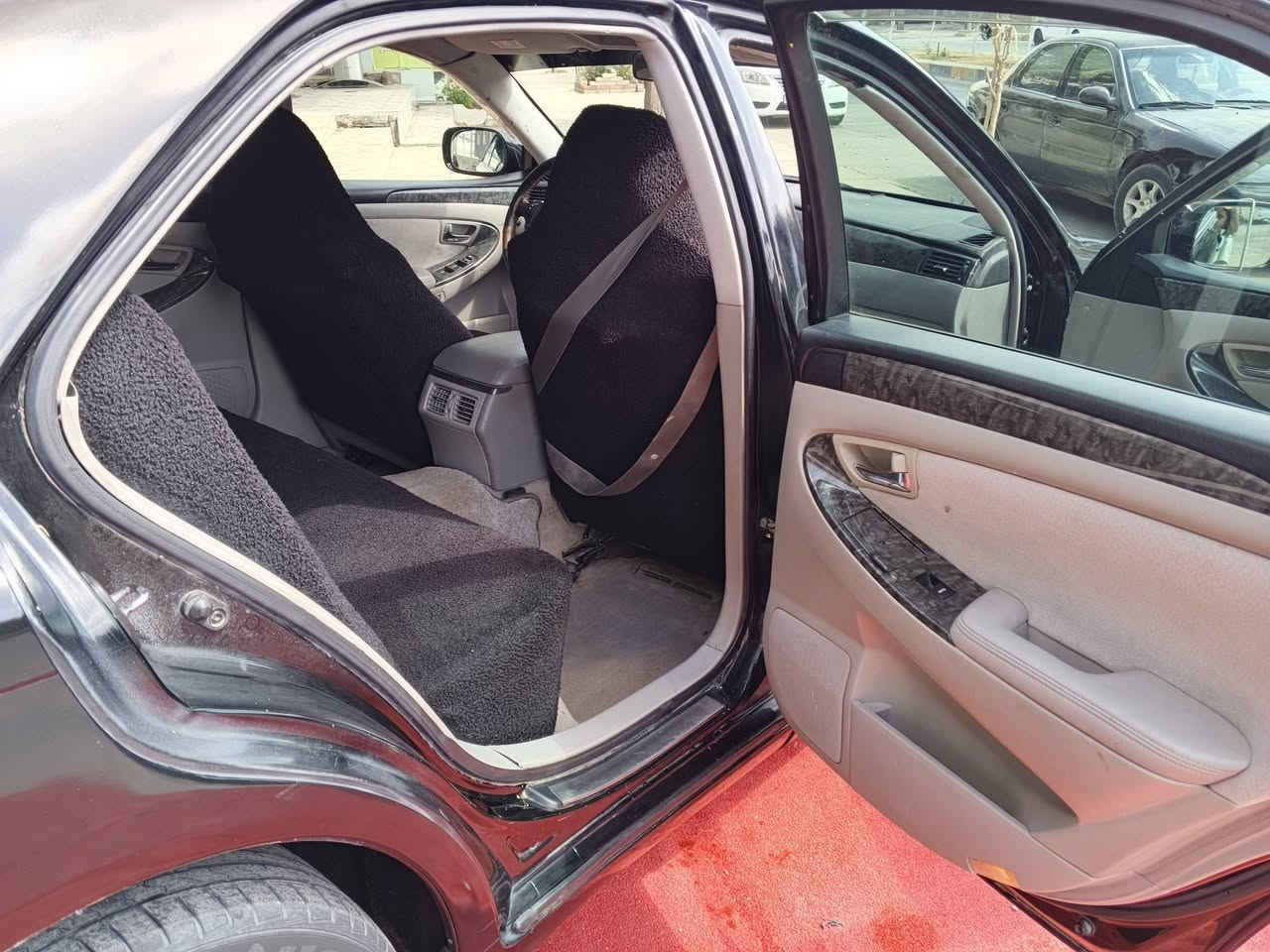 بسم الله
شاهينه 182

كود به ناوى خومانه وه يه 

به شه رتى گيرو ومه كينه بى دوكه ل 

به سمه ره ساسى 

قفلى 42
***********
