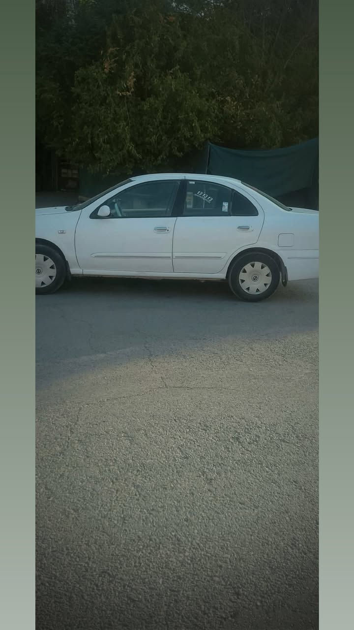 سەرەتا بەناوی خوا سەنی٢٠٠٩مزایدە کتابی مزایدەی لەگەلە کۆدی بۆکراوەو بارکۆدی وەرگیراوە سەیارەکە بەس ماشااللە ئەویت گیرومەکینە تەقەوڕەقە بەشەرت تازەڕۆنی گۆڕاوە سەیارەکە هی ماڵانە ناوزەردە مەکینە گەورەیە حیزام بۆیاخەبۆجوانی بێ دەعم ولیدراو پیش دواکەپس ٤٢گەڵاومەجالیکی برایانە.***********

نص مكتوب في الصور:
- 13 13 13