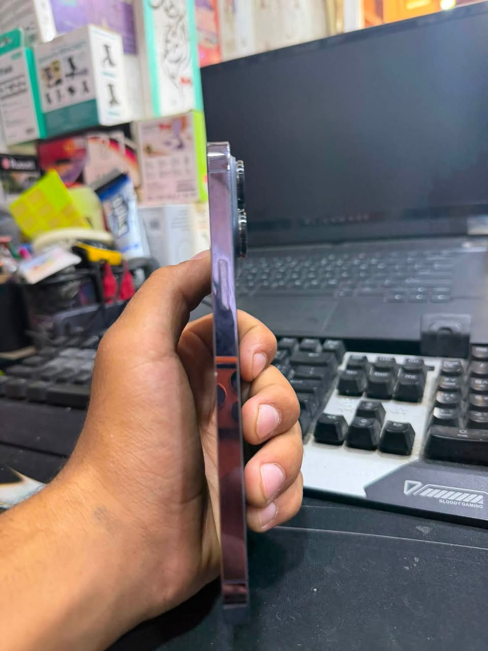 iPhone 14 Pro Max للبيع 🔥

الجهاز نضيف كلش ومكفول من فوك لجوه، ممبدل أي قطعة وممفتوح أبد.

* البطارية: 86%
* اللون: بنفسجي
* الشاصي: نضيف كلش
* الشاشة والكاميرات: بحالة ممتازة
* الجلخ: مابي أبد
* الجهاز استخدام شخصي ومرغوب

تجي وتفحص الجهاز من كل النواحي، وإذا لكيت بيه أي عيب إلك حق.

📍 العنوان: النجف

📞 للاستفسار والتواصل: ***********
