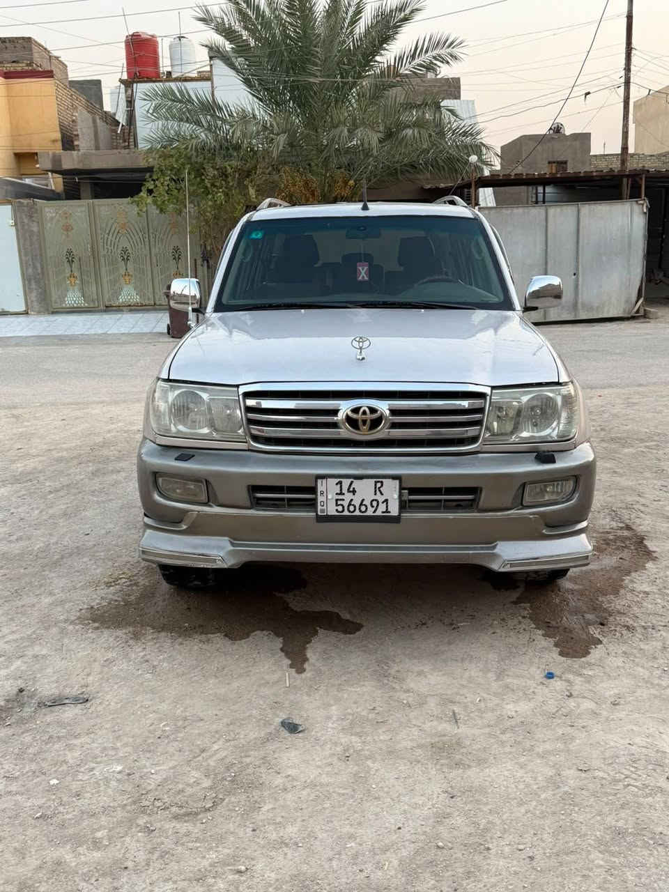 السلام عليكم ورحمه الله وبركاته اراوس أو بيع  لاندكروزر موديل 2001 شكل 7 السياره مكفوله من الضربه بيها صبغ عام جماليه بسمي صار 20 من داورناها  السياره جاهزه محرك بلكارتون 8 سلندر تواير وحداديه توني شادهن السياره كامله مكانها ذي قار ***********
