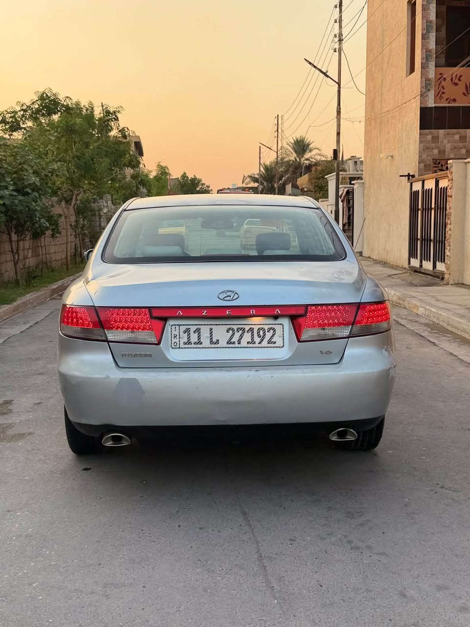 سلام عليكم
ازيرا ٢٠٠٨ خليجي رقم بغداد بسمي جديد
محرك 6 سلندر 2700 قتصادي مكفول 
تحكم جهتين كروز سرعه مرش شفط 
شاشه كامره تبريد قطعين ثلج صدر جديد 
تخم تاير جديد سياره جاهزه 
بيه بس جراد صندوك وجاملغ اماني ويرادله بوليش
مكان سياره بغداد سعر ٧٥ بيع مستعجل
***********
