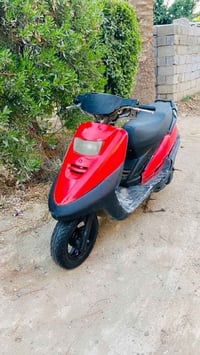 دراجه ل بيع لسعر 300و بيها مجال مستعجل عل بيع مكاني بل راشديه 07783162...