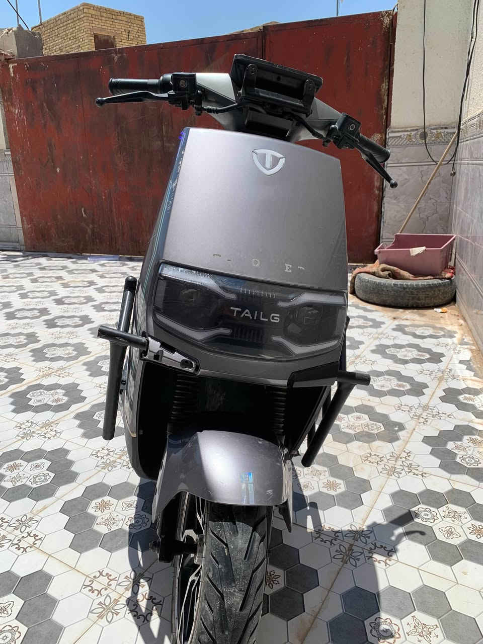 دراجة شحن تيسلا للبيع
6بطاريات 
3نمرات 
ملف2000
سرعة 70
سعر750وبية مجال
لايت زنون
اشارات 
تشغيل بصمة عن بعد
مكان الفهود
تفاصيل اكثر ***********

