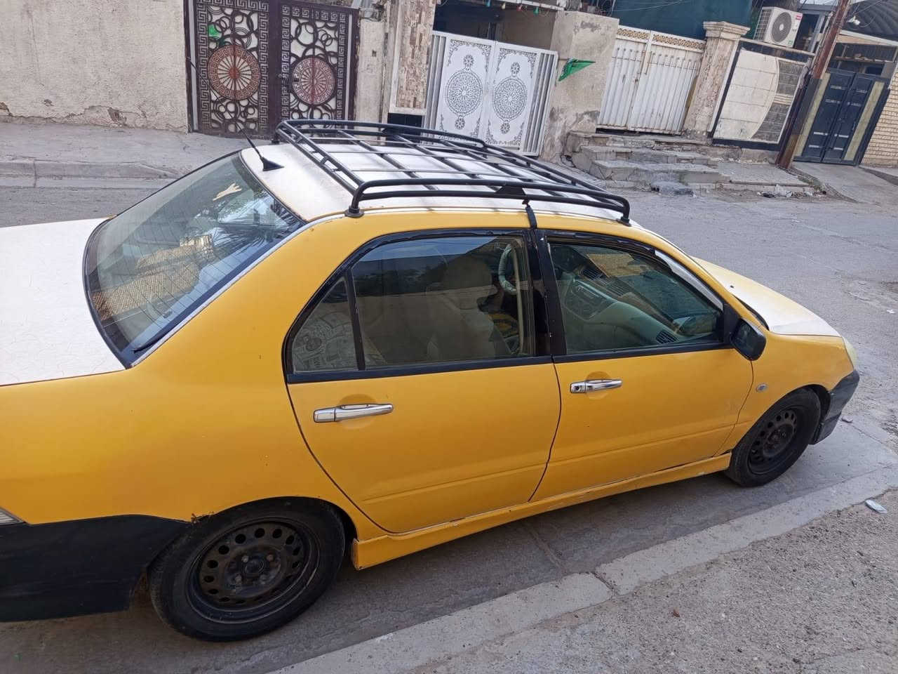 لانسر موديل 2007
كير اوتماتيك 
محرك 2000cc
أرقام انكليزي بغداد
سنوية الى 2030 
بأسمي

المكان بغداد 
السعر 55 بيها مجال 
الرقم : ***********
