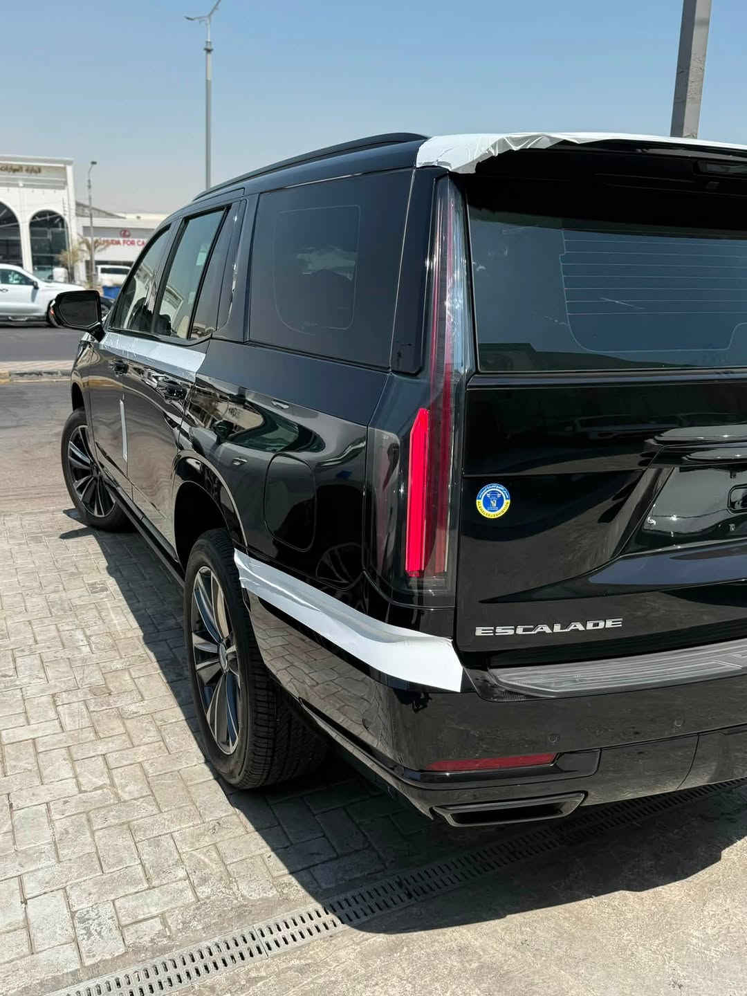 🔥 كاديلاك ESCALADE 2025 — فخامة وهيبة بكل تفاصيلها 🔥

⚜️ فول سبورت
🔴 داخلية أحمر فاخرة
⚡ بيبان كهربائي
0️⃣ زيرو كيلومتر
🛡️ ضمان شركة المنصور

✨ سيارة تجمع القوة والفخامة والتكنولوجيا بأعلى مستوى.

🏢 متوفرة حالياً داخل شركة الخليج لتجارة السيارات
📍 العنوان: معارض القبلة – قرب مجسر القبلة
🔄 متوفر بيع وشراء ومراوس

📞 للاستفسار:
***********

🔥 لا تفوّت الفرصة… الإسكاليد غير! 🔥
