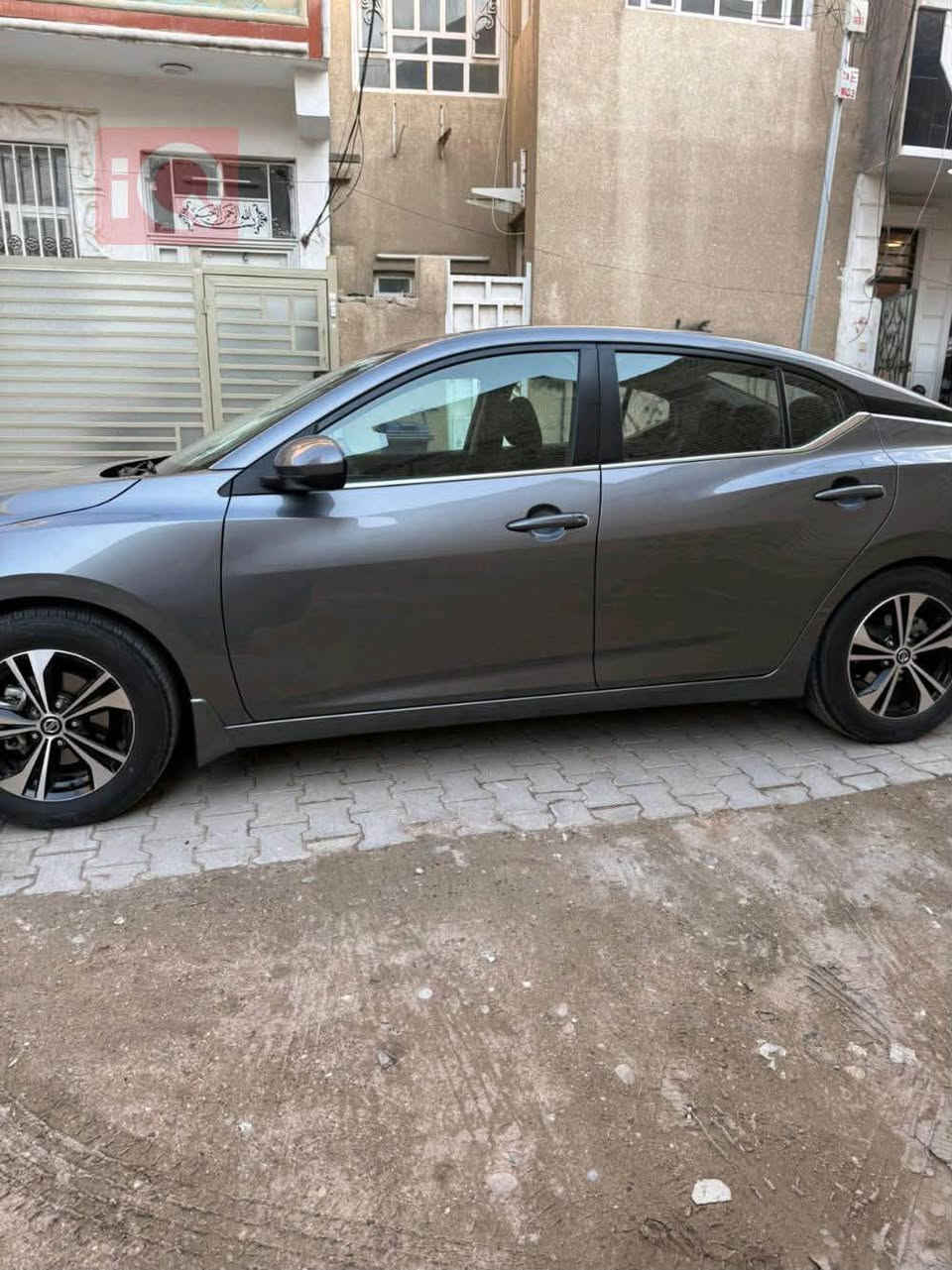 نيسان سينترا SV مواصفات كشن حار وستيرن رادار امامي خلفي تحديد سرعة صبغ قطعه وحدة بنيد وبارد حافة باب وجاملغ سعر ١٣٠$ رقم ***********
