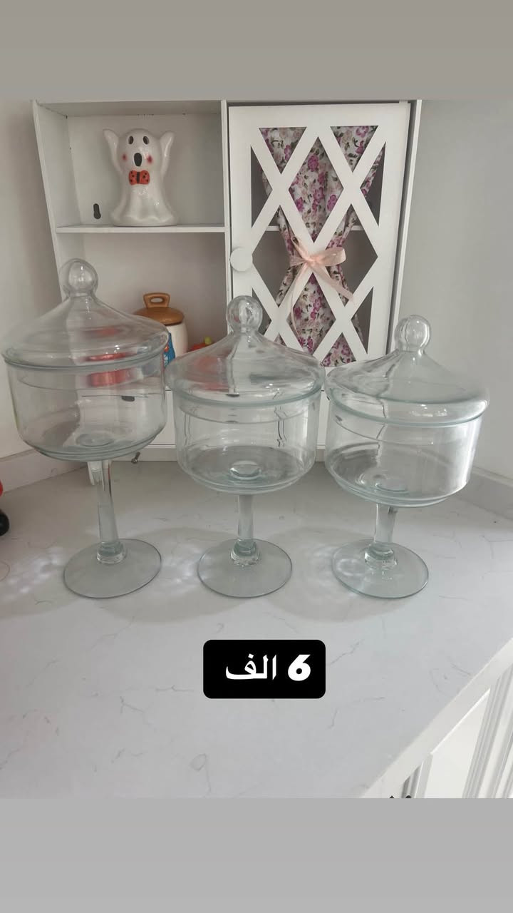 بلول مطبخ للبيع الشراي يدخل خاص

نص مكتوب في الصور:
- 4 الف
- 8 الف
- 6 الف
- الواحد ب 2000
- 3 الف
- بايركس حجم كبير حراري
- الواحد 5 الف
- 5 الف