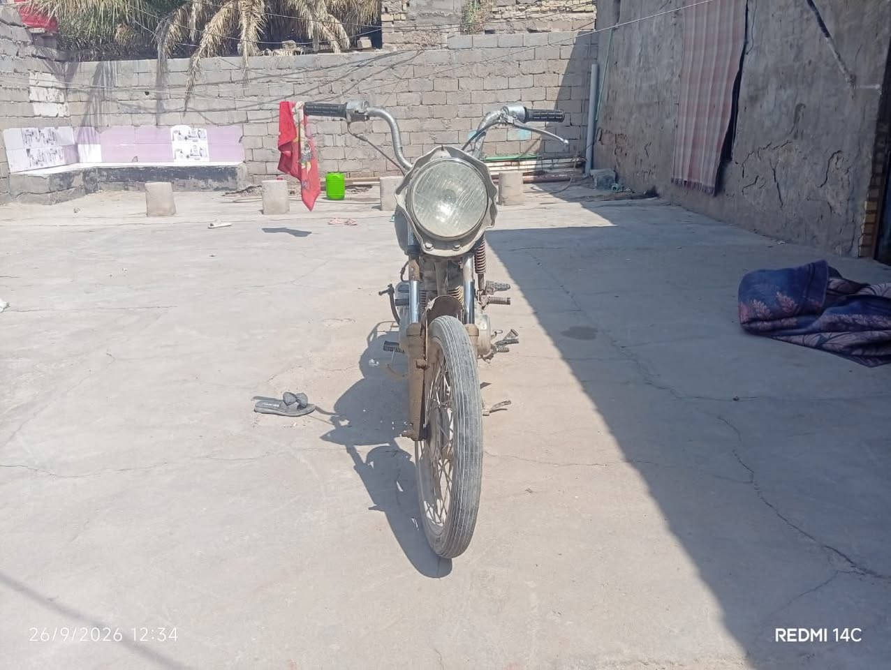 دراجه تايكر ادوات كايمه شوفت عينك تايرخلفي جديدالسعر١٣٠النجيبيه البصره***********

نص مكتوب في الصور:
- 26/9/2026 12:34 REDMI 14C
- 26/9/2026 12:33
- REDMI 14C