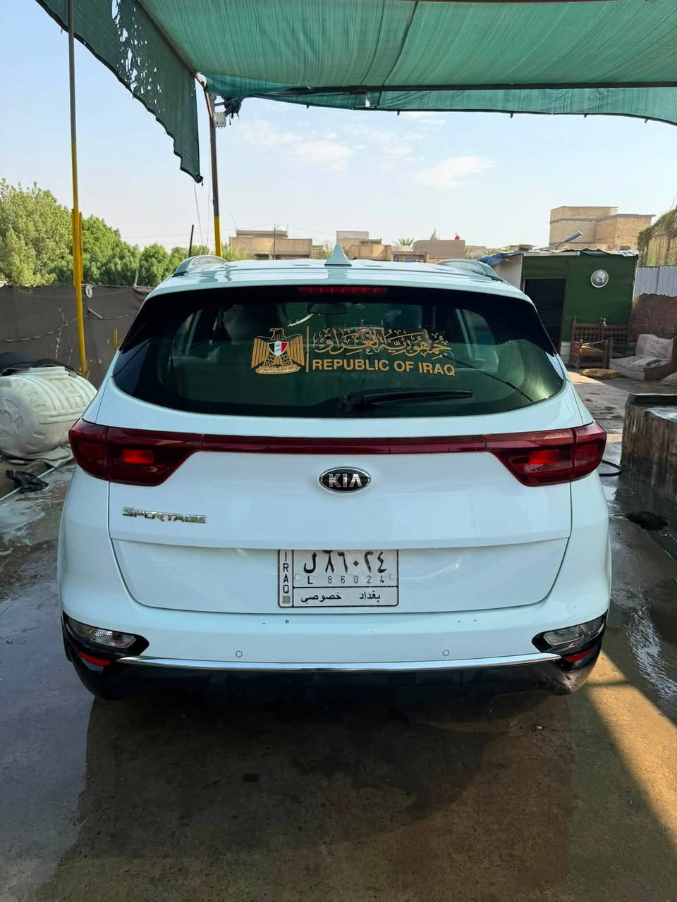 السلام عليكم سبورتج موديل ٢٠٢١ خليجي مكفوله من عدا صخه بالدعاميه على كد شبر مصبوغه  كير محرك تبريد مكفول صدر مكفول تايرات جدد السياره خير من الله على الشركة 
المواصفات
تحكم ستيرن اربع جهات 
شاشه بلادي كامره 
كار بلي
مري شفط 
تبريد خلفي قطعتين 
مكاني بغداد الشعله هـ ***********
السعر ١٩٠ $ وبيها مجال جداً بسيط وماكو هيج سعر
