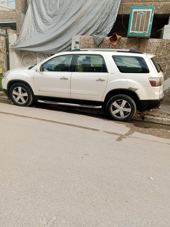 سلام عليكم 

جي إم سي اكاديا 

موديل  2010

محرك 6سلندر

حجم 3600

بااسمي رقم بغداد تحويل مباشر 

ماشية 175

رقم مميز

السعر 98 او بي مجال للشراية 

رقم ***********
