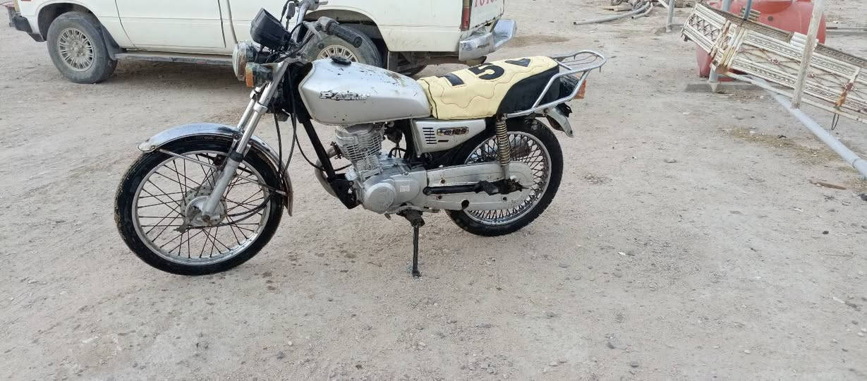 البيع نامه موديل 20  بدون وراق  لا تنقيص ولا تبخير  كهرباياتها عوزها بس شد وتشتقل لكهربيات دراجه نضيفه   ***********المكان زبير مزارع راحه سعر 325 وبيها مجال

