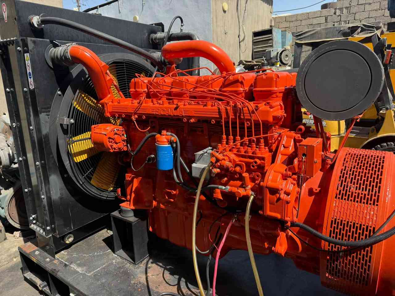 السلام عليكم
سكانيا 400. بم ونوزل 
ساعات العمل اقل 1000 ساعه 
400kva 
‎بورد اوتو كامل حماية برودكشن 
‎اوربي وضع شركة 
‎ استعمال اوربا فقط 
‎🚚يوجد توصيل الى جميع المحافظات وبضمان🚚
‏‎🚚كياندن هةية بو هةموو شاركان بةكرينتى🚚

‏‎ للاستفسار:
***********
***********
***********
***********
