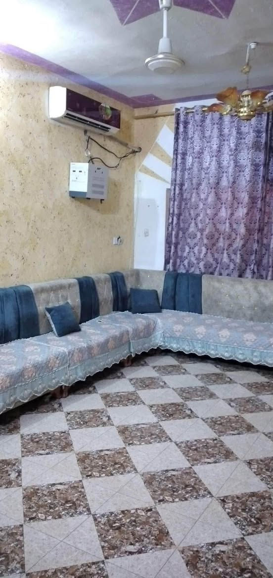 السلام عليكم
الدار للبيع 
المساحه 250م طابو زراعي 
متكون من طابقين وحديقه كبيره كامل الخدمات 
 
المكان / بهرز حي صدام قرب جامع الفتاح 
الاستفسار الاتصال على الرقم *********** اومراسله الصفحه
