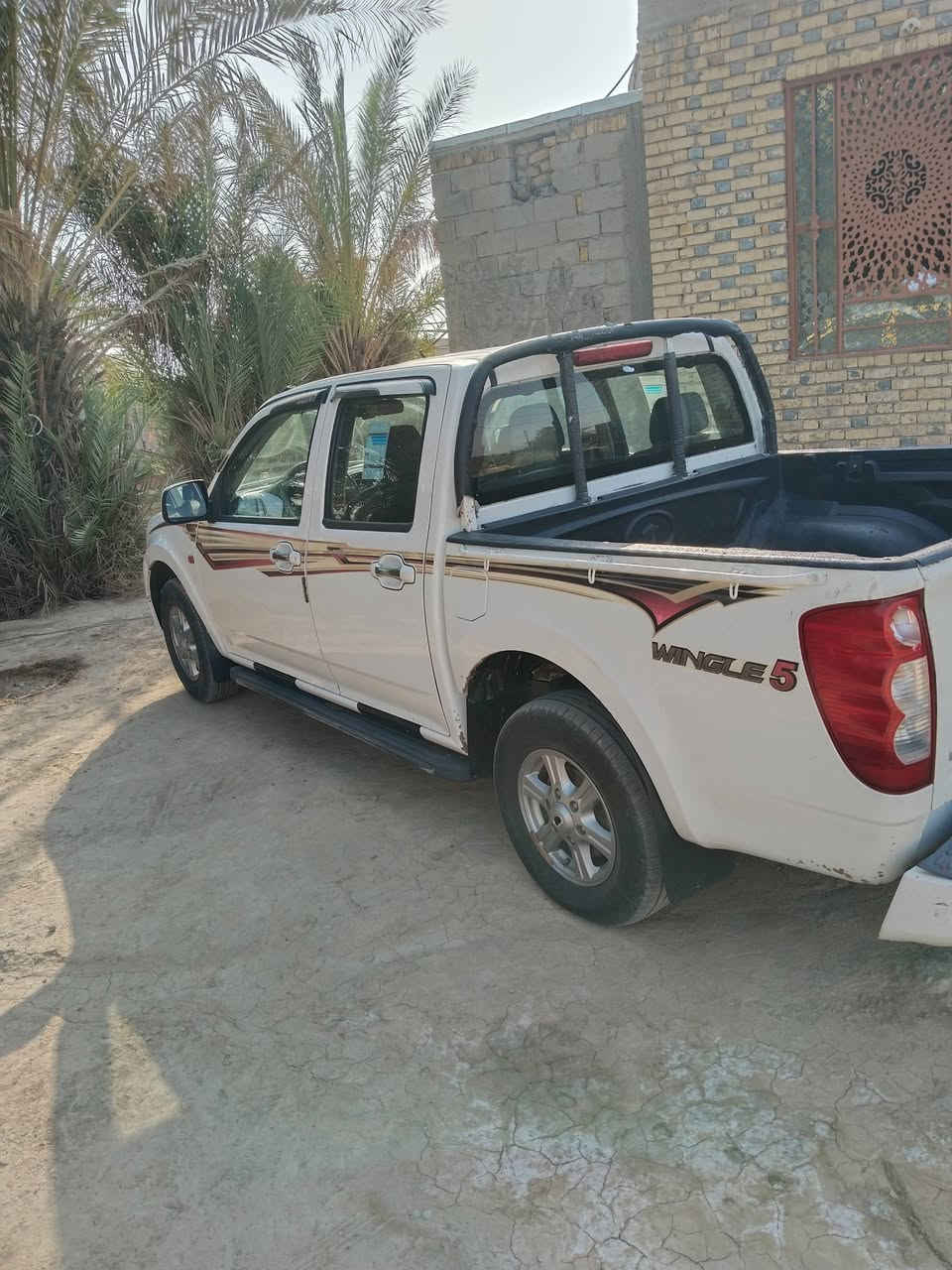 سلام عليكم  سيارات عدد 2ثنين نوع كريت ويل للبيع موديل 20مكفولات ثنينهن وحده رقم مثنى وثانبه قادسيه سعرهن مناسب  مكان سماوه تصل على رقم ***********يوجد واتساب
