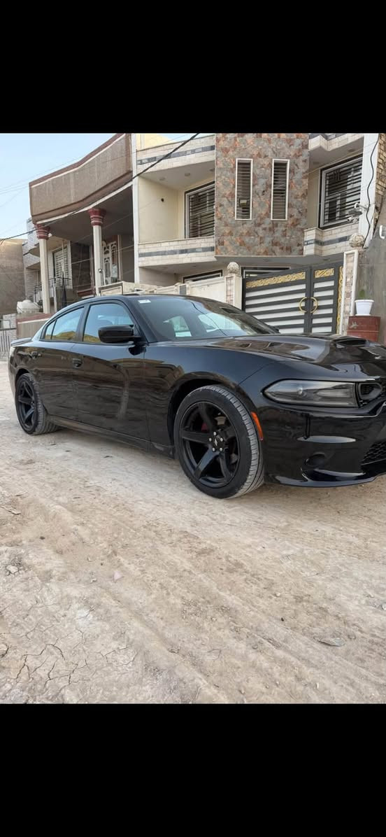 جارجر SXT • ٢٠٢١ • رقم بغداد