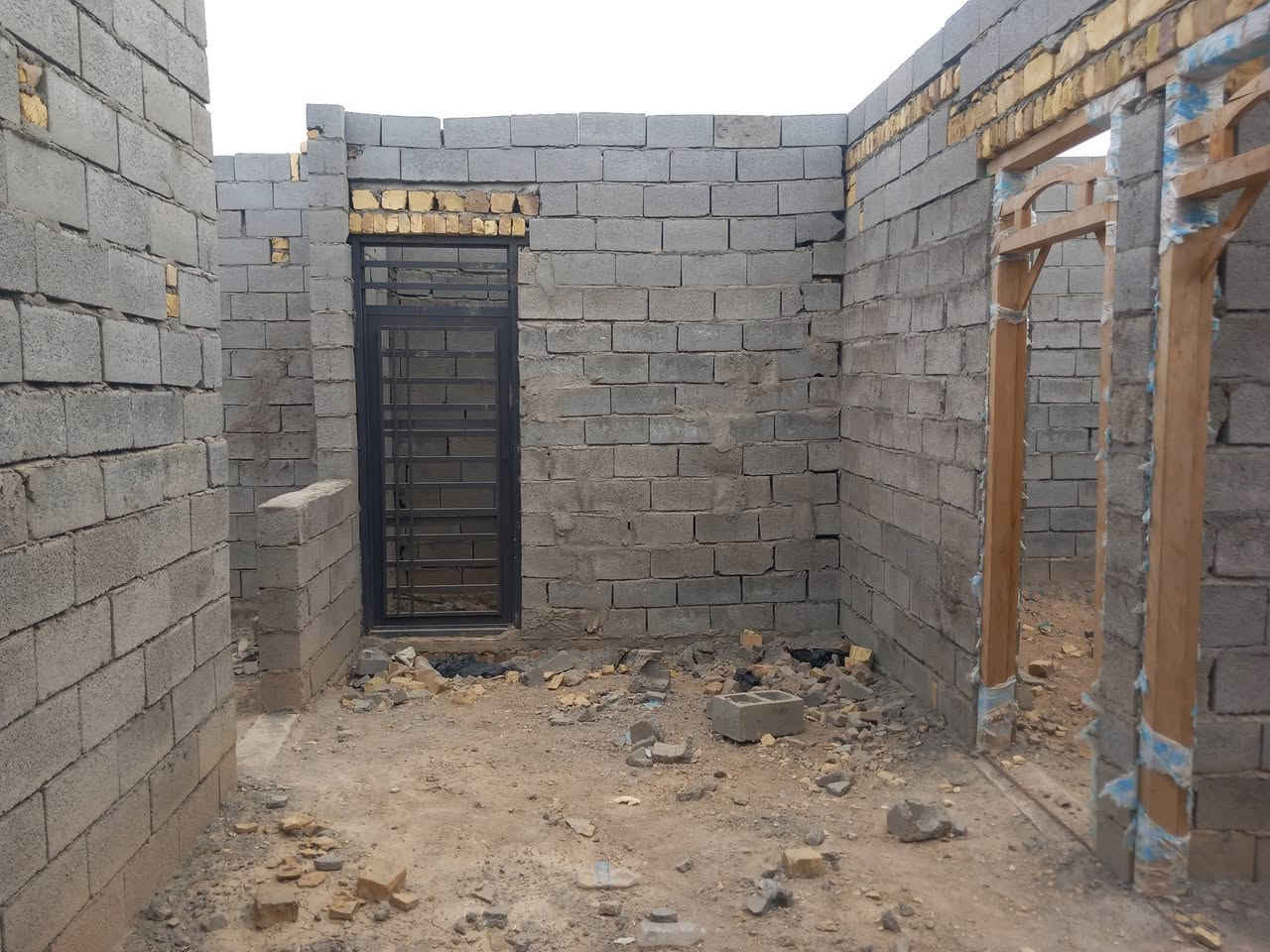 بحيل حسين • ١٢٠م • غرفتين