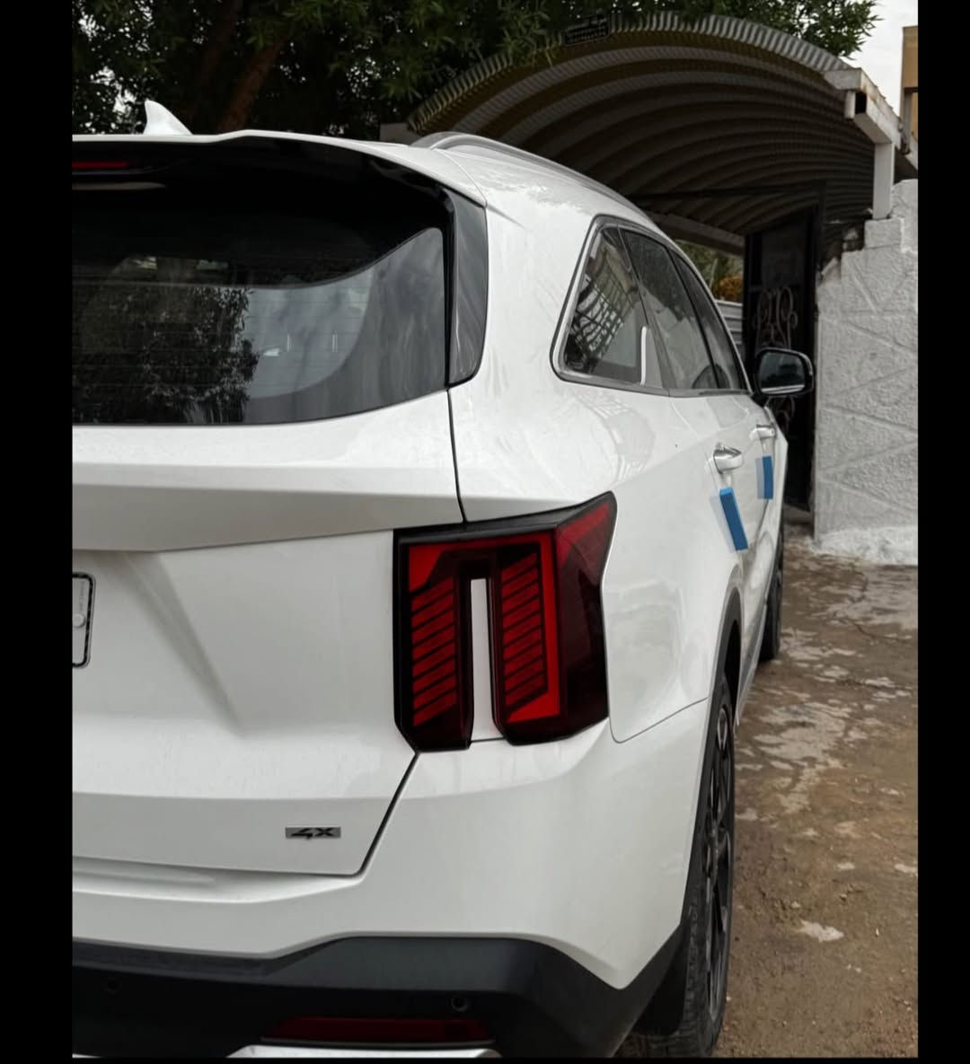 سياره سورنتو موديل 2024  سياره جديده فول مواصفات الاستفسار ع هذا الرقم +964 770 786 5825
