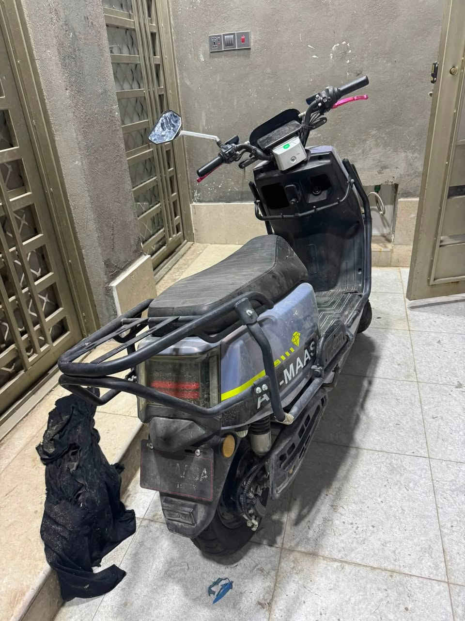 دراجة شحن للبيع نوع الماسة نضيفة بطارياتها جدد ماماشية هواي حادث بسيط  فقط الماشة عوجه تتعدل ب10 آلاف وكسر بسيط بل كفر الأمامي 
سعر مناسب 
عنوان بغداد محمودية حي بدر 
***********

