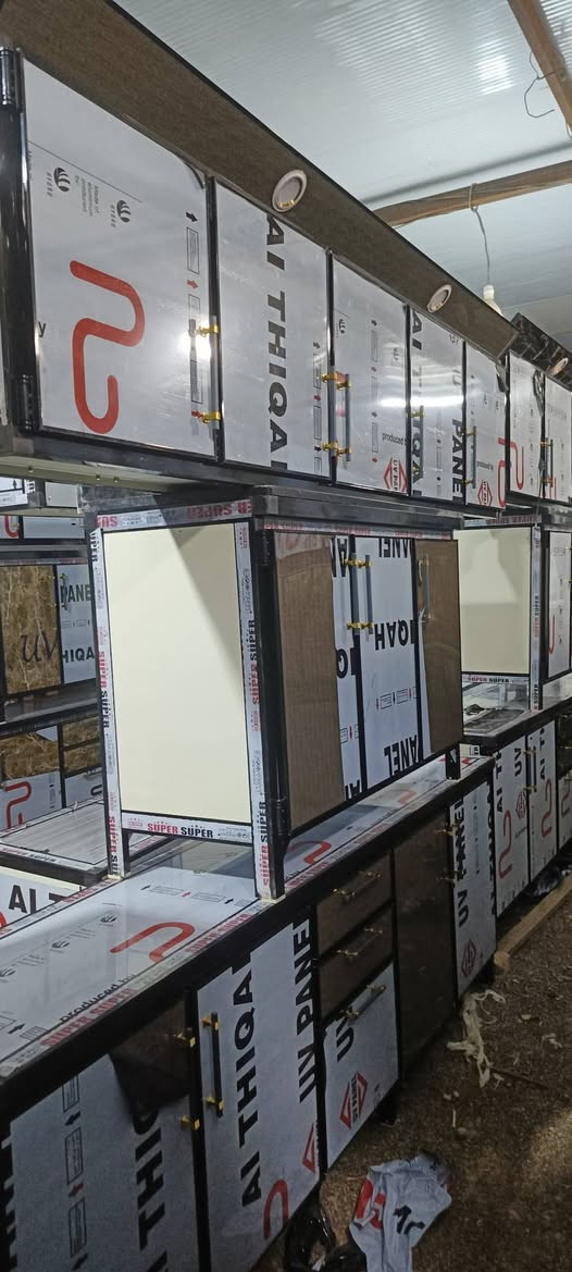 وصلت وجبه جديده من لكاونترات شماليه انواع لقياسات 3 متر + مترين ونص + مترين + متره ونص شغل درجه اوله في مزاد الرسول العنوان كاطون الرازي نهايه الشارع لاستفسار ع رقم الهاتف *********** ملاحضه مستعدون لشراء كافه المواد المنزليه وغرف نوم 💤
