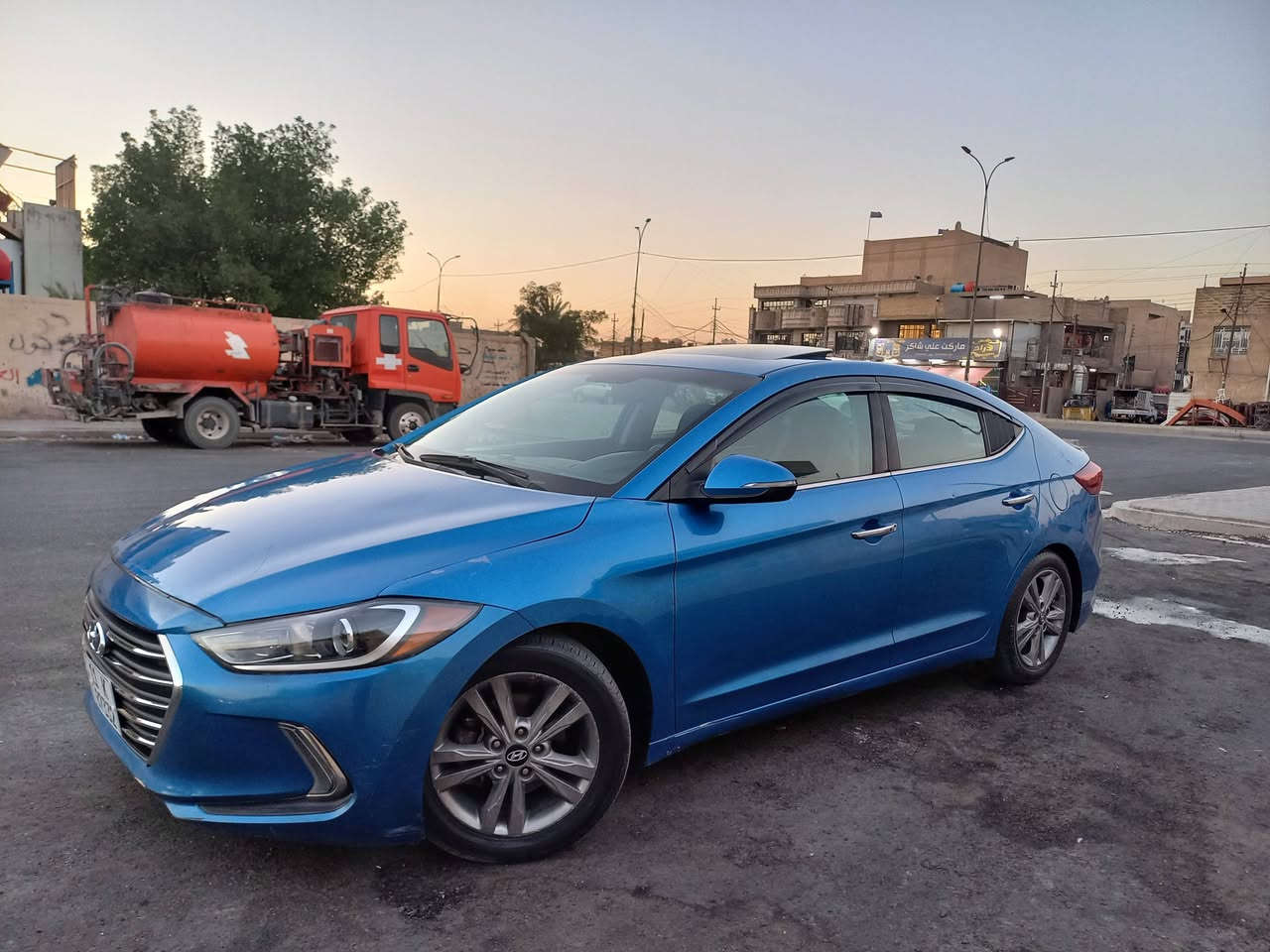 السلام عليكم للبيع النتره وارد موديل《 17 》فول لمتدد محرك 2000 دوش تشغيل بصمه دخول بصمه كشنات جلد  + كهرباء فتحه حادث جنطه خلفيه بجم كبس لغد شاصي كفاله محرك كير تبريد تدفئة صدر امامي وخلفي جديد تخم تاير رقم بغداد أنكليزي تحويل ثاني يوم السياره جاهزه نضيفه جدآ احله من الصور السعر《 98 》 قفل مناسب جدآ  للإستفسار *********** مكان بغداد  واعتذر عن المراوس والقصاد
