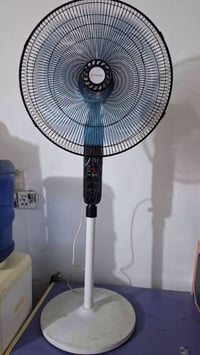 مروحة • لمس • ريموت