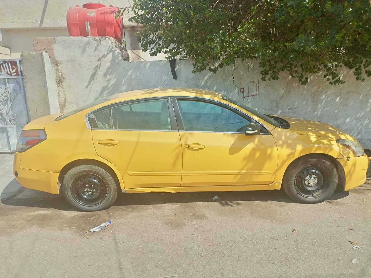السلام عليكم من رخصت الادمن 
اخوان اقرو المنشور قبل التواصل 
حتى كلشي يصير واضح وصريح 
نيسان التيما موديل 2007 خليجي 
كير مكينه خير من الله لا تبخير ولا تنقيص 
السيارة يرادلها ترتيبات تبريد كلج كمبريسر 
محترك صدر تعبان يرادله تبديل 
مشط تعبان السياره بيها ضربه ب جنطه 
مبدله تك صفحه مال جامرلغ الخلفي 
تواير نص عمر كهربائيات كلها شغاله 
 صاحبها ابن عمي مسويلي بيها وكالة 
جام ثنين شغالات وثنين مكطوع بيهن سيم 
خطها شهربان بغداد عليها غرامات مروريه 300 
والهيئه تقريباً 30/000 ينزل من سعرها 
السيارة معروضه 45 وبي مجال رقم الهاتف *********** بس واتس آب 
الرقم الثاني ***********
عنوان ديالى المقداديه شهربان 
@
