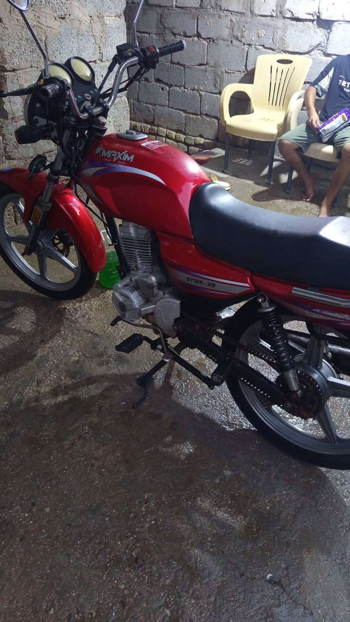 للبيع سعر 700 بيها خيط بخار اوراق اصولي خاص ماجاوب ***********
