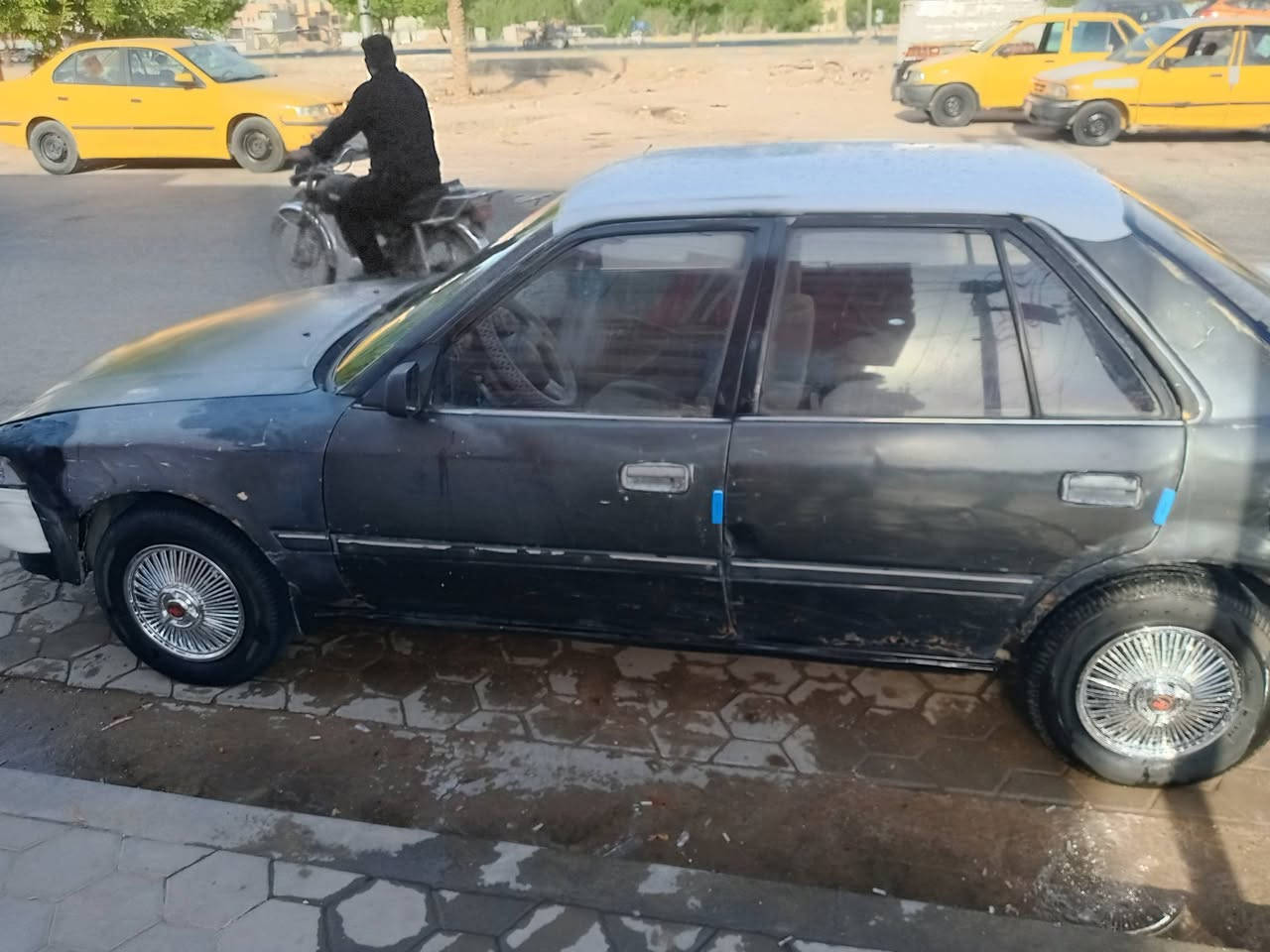 السلام عليكم كورولا للبيع 91 السياره مال واحد كاسب على باب الله يروح ويرجع بيها سعرها بلاش بعشره اوراق قفل 10 اوراق الشراب سياره جاهزه خير من الله اوتوماتيك ما عايزه كل شيء رقمها نجف***********

