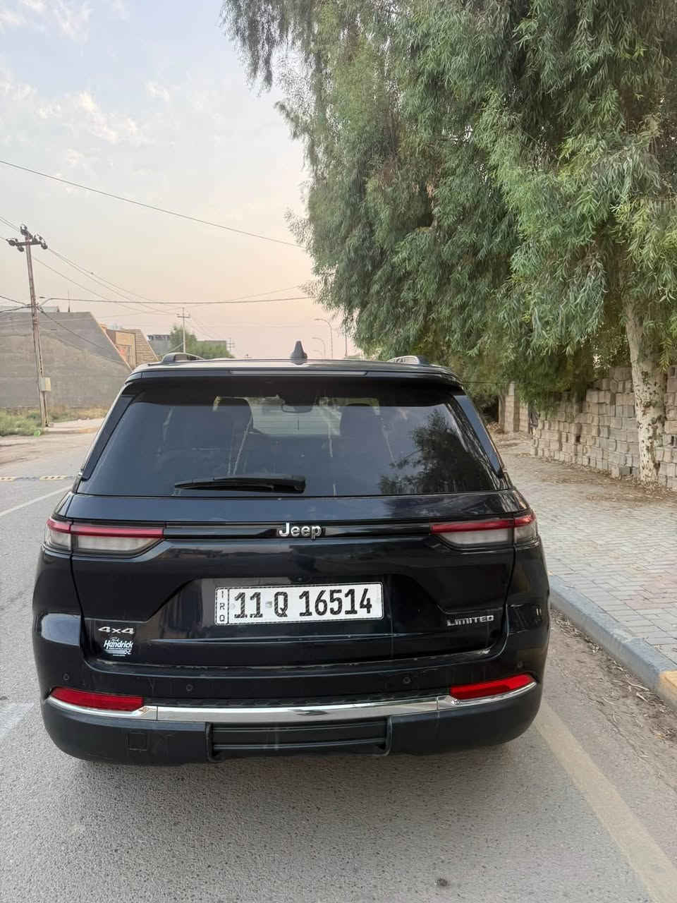 للبيع جيب جراند شيروكي 2023 🚙🔥

🔹 الموديل: 2023
🔹 الفئة: Limited
🔹 الممشى: 65 ألف ميل
🔹 دفع رباعي 4×4
🔹 مكينة 3.6 V6
🔹 گير أوتوماتيك 8 سرعات
🔹 اللون: أسود
🔹 داخلية جلد بيج
🔹 فتحة بانوراما كهربائية
🔹 شاشة وسطية كبيرة
🔹 Apple CarPlay / Android Auto
🔹 شاشة عدادات رقمية
🔹 كاميرا خلفية
🔹 حساسات أمامية وخلفية
🔹 Blind Spot
🔹 رادار ومثبت سرعة متكيف
🔹 تحذير مغادرة المسار
🔹 فرامل طوارئ
🔹 تشغيل عن بُعد
🔹 مقاعد كهربائية
🔹 تسخين وتبريد المقاعد
🔹 تسخين سكان
🔹 باب خلفي كهربائي
🔹 LED كامل
🔹 جنوط ألمنيوم
🔹 تحكم بالمناخ
🔹 أوضاع قيادة
🔹 4×4

سعر 240 وبيه مجال 

السيارة نظيفة جدًا ومستخدمة استخدام شخصي، جاهزة للفحص بأي مكان يختاره المشتري.

📞 للاستفسار: ***********
