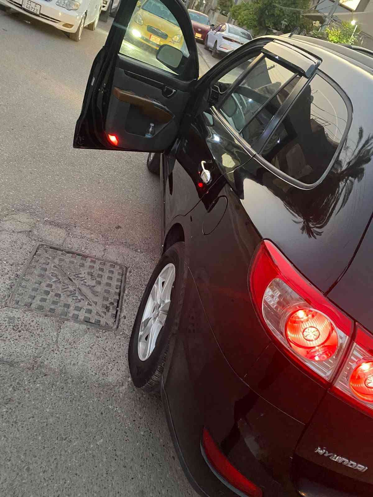 سلام عليكم للبيع سنتافيه ٢٠١١ ٦سلندر وارد امريكي نضيفه وحلوه بيها صبغات ١١٥ وبيها مجال ***********
