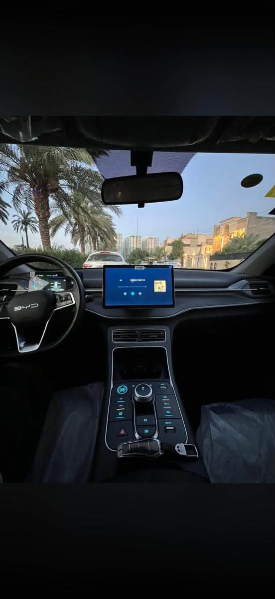 بي واي دي ديستروير 2025 اخر اصدار
عليها اضافات ب 500 الف سبيسرات وكماليات 

ماشية8000 الف وقابل للزياده  

مكفولة كفالة عامة

رقم بغداد باسمي هزة ورقم وسنوية جديدة

🔵محرك يعمل لشحن البطاريه فقط 1500 هجين ثلاث انظمه شحن ذاتي + هايبرد + شحن خارجي 

🔵مقاعد جلد ابيض ابو الفتحة رياضي    

🔵لايت داينمك عالي ناصي اوتو 

🔵شاشه كبيره قلابة مرتبطه بذكاء صطناعي + كامره خلفيه دواره 

🔵دركة حرف D جلد وحياكه 

🔵بكلايت لد  

🔵بصمه +كارت 

🔵هاندر بريك بصمه اوتو هولد 

🔵كيجات شاشه  

🔵لايت ليد لايت اوتو  + لد صباحي  

🔵تبريد قطعتين 

🔵ايرباك عدد 10 

السيارة جاهزة ونظيفة اخت الزيرو 

الـسعر19.200 وبيها مجال قليل 
مكان السيارة بغداد السيدية.
***********..
***********..
