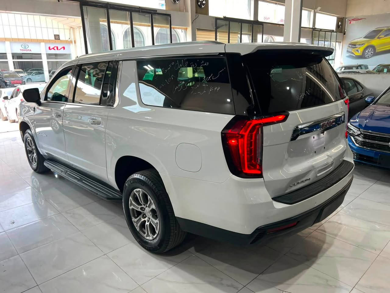 للبيع سيارة GMC يوكن 2024
يوكن SLE  V6

المحرك: 

   (V6. )

المواصفات:

3قطع تبريد 

ذاكرة خزن المقاعد

كراسي كهرباء 

نضام الخروج عن المسار 

5 وضعيات قيادة 

التحكم على المنحدرات

حساسات 360

مستشعر وقوف

تدفئة المقاعد

بصمة

مثبت السرعة تفاعلي 

مرايا جانبية كهربائية

نوافذ كهربائية

حساس المطر

شاشة

مراقبة النقطة العمية

نظام المفتاح الذكي

التحكم التلقائي في درجة الحرارة

نظام بد التشغيل

نظام فرملة الطوارئ

مقاعد كهربائية

8 وسادة هوائية

مصابيح زينون الأمامية

المصابيح الأمامية ليد

نظام الإنذار

قفل مركزي للأبواب

مانع الانزلاق

عرض المعلومات على الزجاج الامامي

تدفئة مقود القيادة

لوحة قيادة رقمية

إنارة محيطية

أبل كاربلاي

التشغيل عن بعد

ABS

رادار

شاحن لاسلكي

السياره  جملغ باب صبغ 

السعر: 448 ورقه 

معرض ولید كارس

للاستفسار الاتصال 

***********

***********
