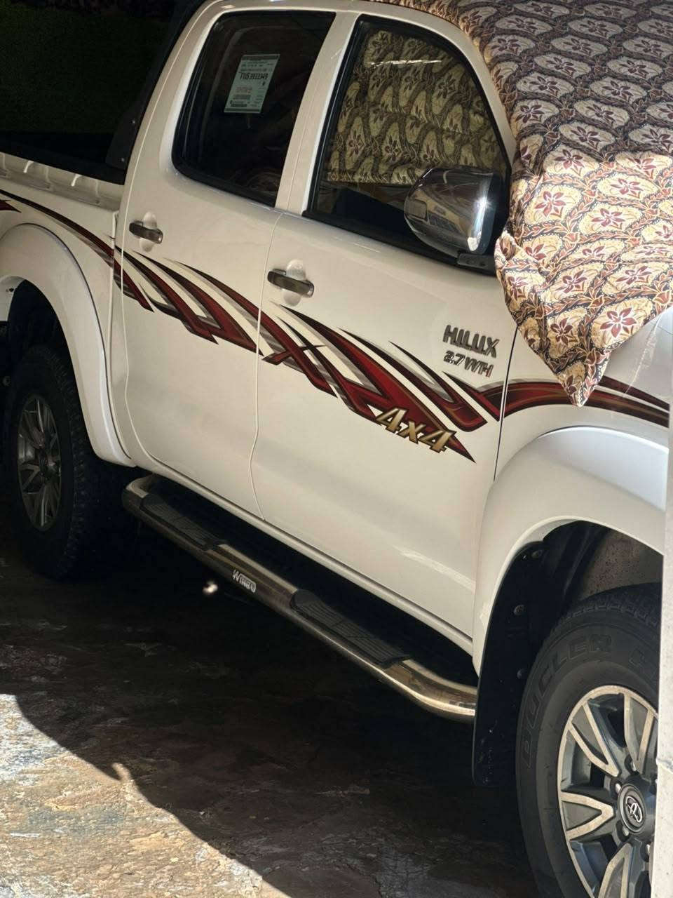 سلام عليكم بيكم ٢٠١٤كفاله رقم  أربيل  بسمي ماشيه 125الف مراوس  فقط بيكم دفنجر 6سلندر مراس برقم بشمالي فقط 
***********

