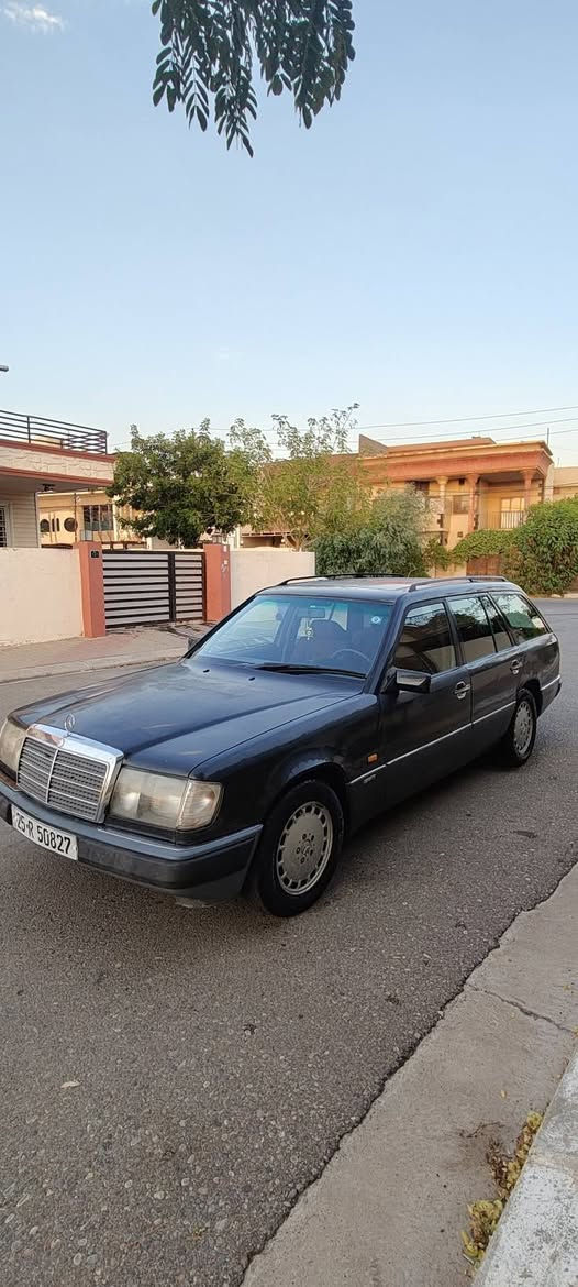 محرك 300 بلادي 6 سلندر
بدون ضربه بدون خياس
قواعد دبلات سليمه بدون تصليح 
كير اوتو 
كهربايات جاهز كلها شغل 
تبريد نقص غاز
رقمها كركوك سنوية جديدة

سعره 36 بيها مجال 
مكانه بكركوك 
***********
