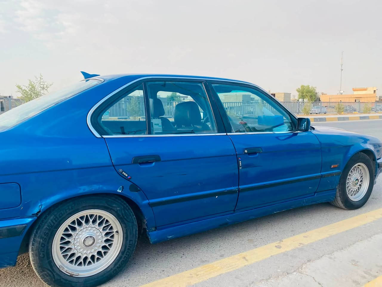 سياره Bmw525  موديل 1991 رقم بغداد محرك كبس استيراد اليابان  صاحبها داخل الموصل رقم الماني سنويتها الى 2030  سعرها 57 وبيها مجال بسيط سياره جاهزه من كل شي كير محرك شرط صدر امامي خلفي جديد مكان السياره موصل الايمن للتواصل على الرقم *********** و***********

