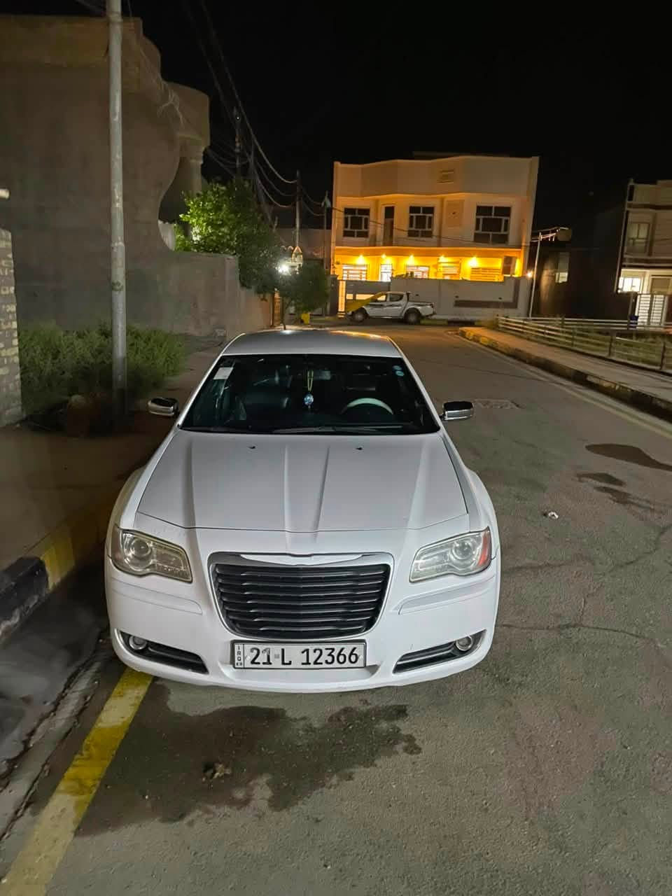 اوباما (كرايسلر )
موديل 2019 

كفاله عامه ‼️

مواصفات 

مواصفات ال 12 معروفه نص فول 

نضام سبورت 
محدد سرعه 
شاشه كبيره 
ويل 18 
جلد اسود 
والداخل اسود

📍مكان السياره 

بغداد ( الدوره ) 

للاستفسار 
*********** 
***********

السعر 175  وبيها مجال بسيط 

ابو رضاوي الشمري
