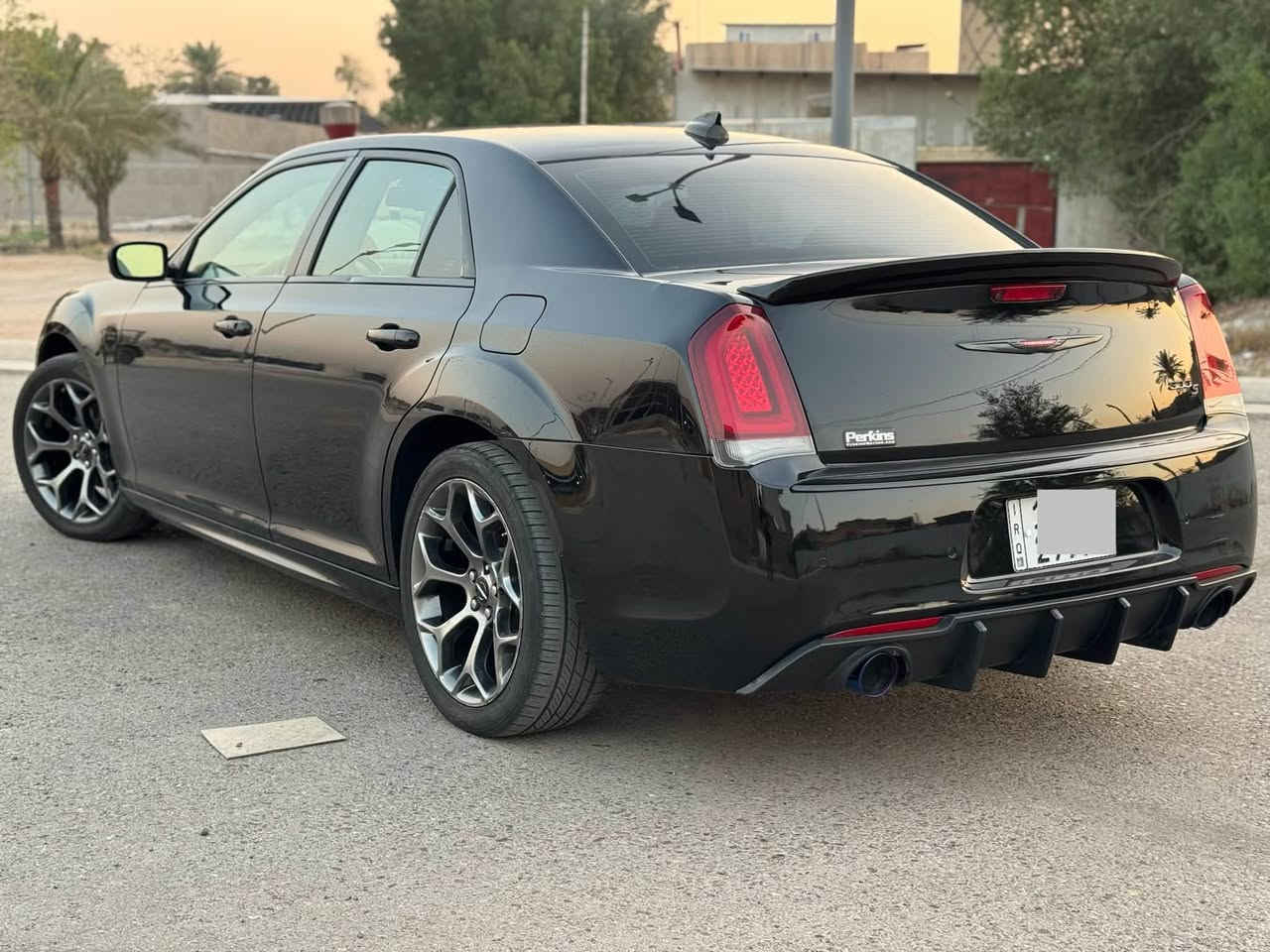 السلام عليكم
كلايسلر اوباما 2021  
دخول جديد كتاب ضباط 
تحويل ثاني يوم
وارد امريكي حادثها بس فقط جاملغ مبدل نفس اللون بدون دواخل   

دواخل
ماشيه 88 الف ميل
فئة الـ S فول عدا الفتحه :
بصمه

شاشة چبيرة 
دواخل جلد كهرباء
تدفئة مقاعد امامية  
نقط عمياء 
تشغيل عن بعد . 
رقم بغداد تحويل ثاني يوم
السعر 255 
عنوان الكراده 
رقم :***********
