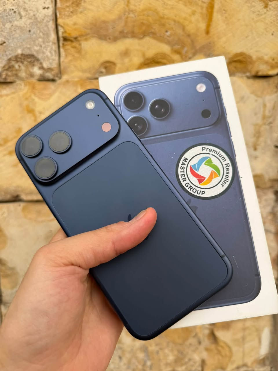 iPhone 17 pro max
الذاكره : 256GB
النظافه : 100‌‌‎%‎شخط مابي 
الملحقات : كامله 
البطاريه : 100‎%‎🔋  
الدورات 47  🔂
النوع : ماستر شريحه فعليه 
بغداد الدوره 📍
***********
