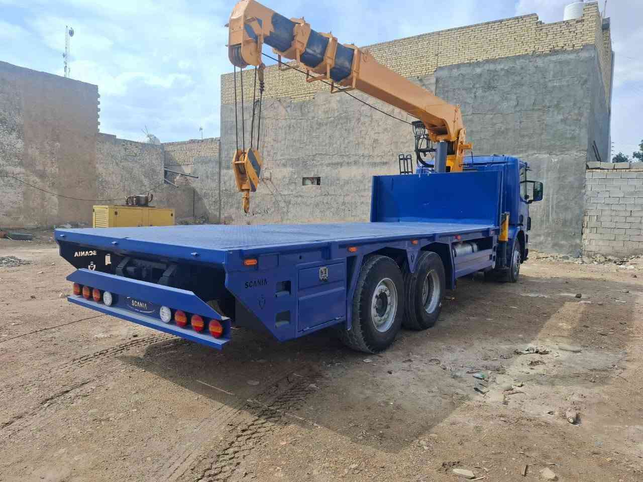 السلام عليكم سكانيا بلاد كرين باج بطن محرك بم ونوزل كرين 10 طن اكس ام جي 3 سلايت رقم بصره تحويل مباشر السعر 330$  للاستفسار  ***********

