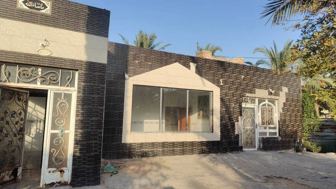 بيت للاجار المساحه 250م المكان علوة الفحل قرب مشروع الماء للاستفسار ***********
